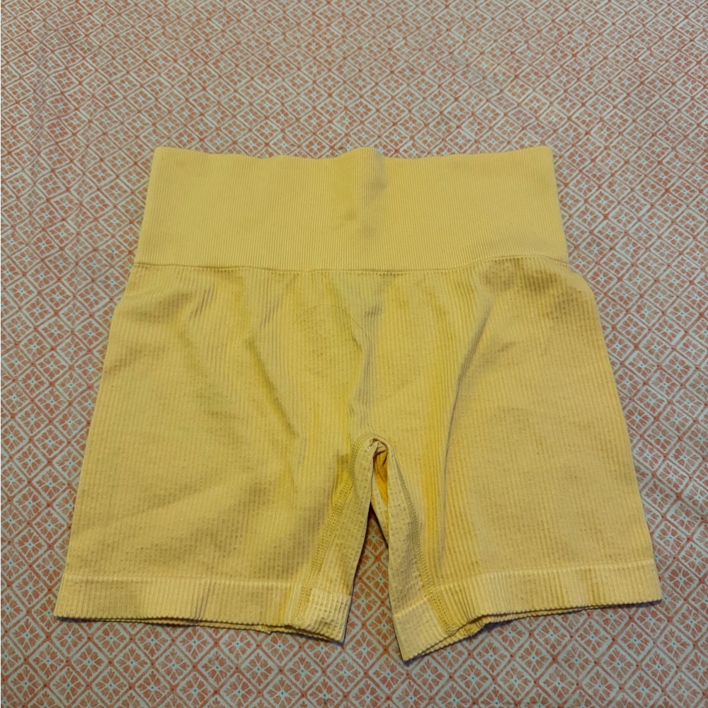 Colsie Ribbed Bike Shorts | light orange | Size Medium